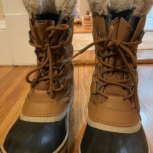 Sorel Women's Winter Carnival Boots, Size 8
